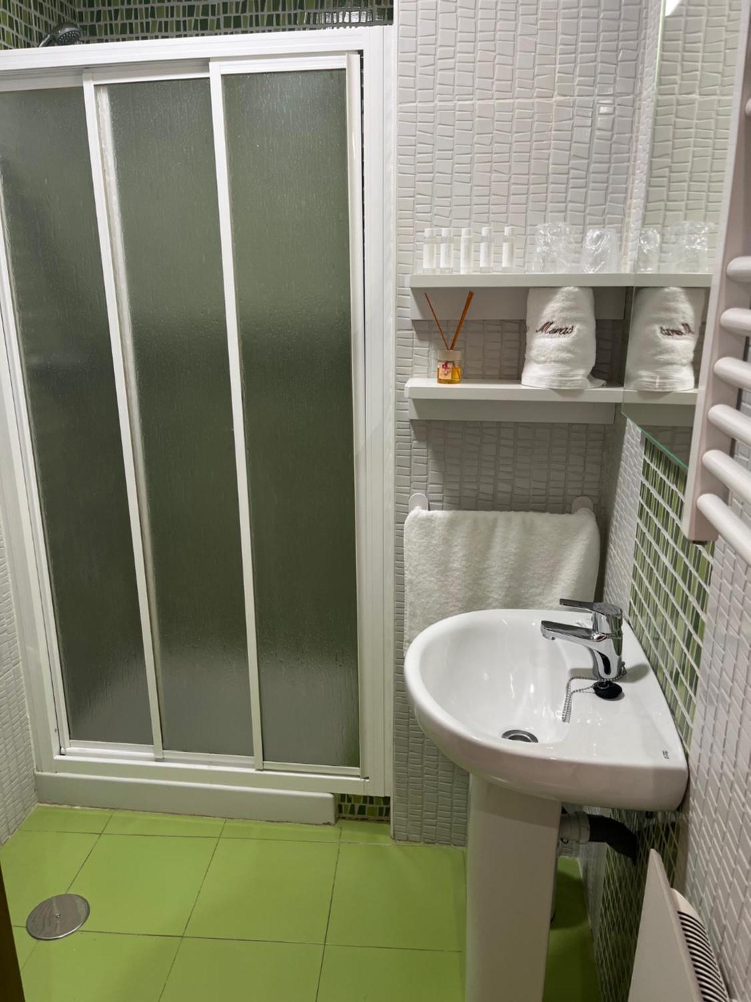 Apartamentos Turisticos Palacio De Meras ティネオ エクステリア 写真